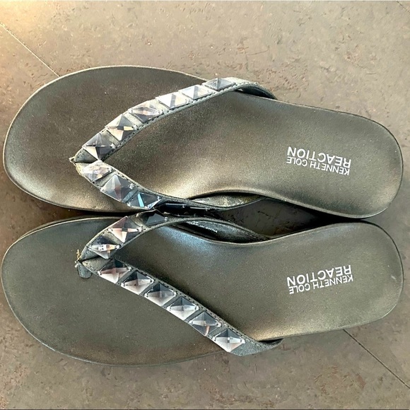 KENNETH Cole reaction flip flop sandals size 7 - Picture 1 of 8